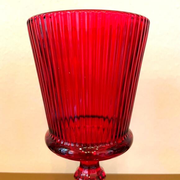 Set of 4 Ruby Red Water Goblets 8in Holiday Wine Glasses NEW - Picture 3 of 10